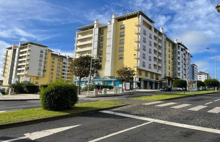 Oceanus Executive Apartment Понта Делгада Екстериор снимка