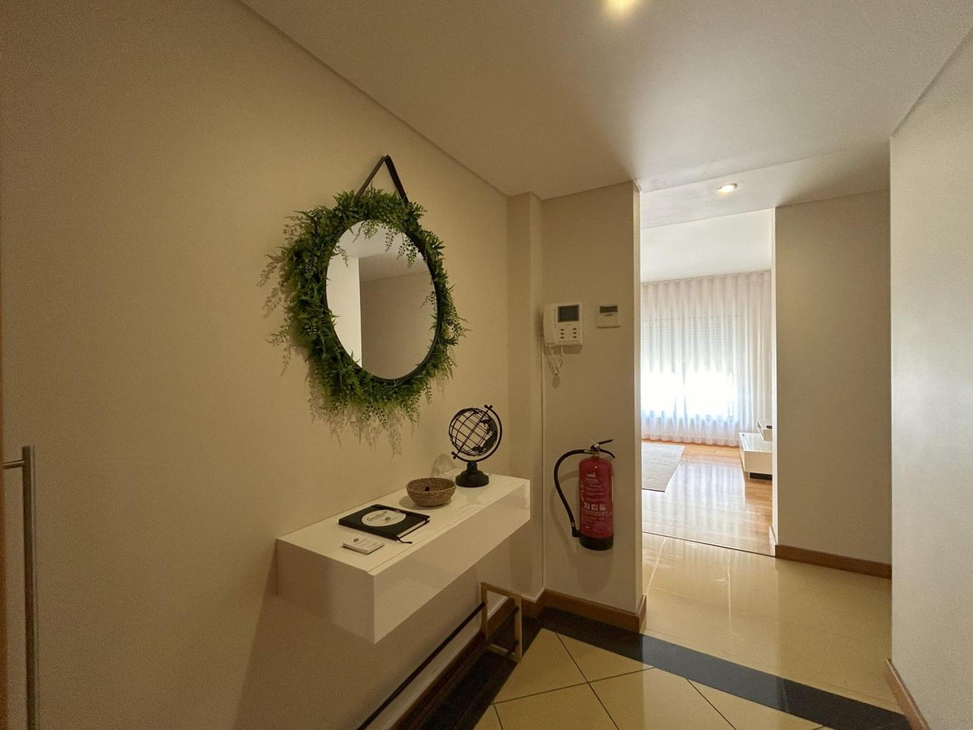 Oceanus Executive Apartment Понта Делгада Екстериор снимка